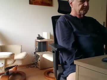 camcologne — 2025-10-28 09:55 camcologne — 2025-10-28 09:55