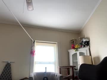 love_stretch — 2025-10-28 17:57 love_stretch — 2025-10-28 17:57